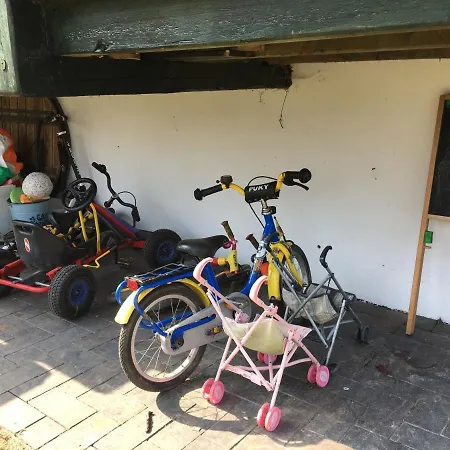 アパート Am Waldrand Mit Sauna Biendorf