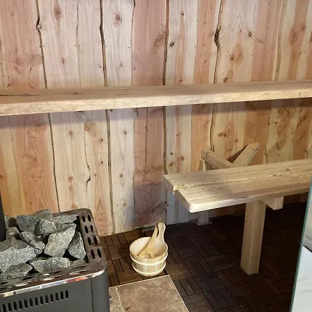 アパート Am Waldrand Mit Sauna *