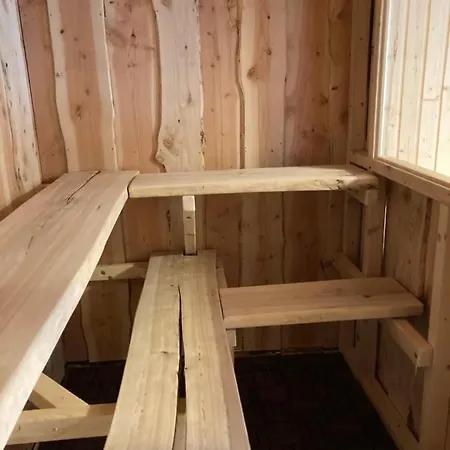 Am Waldrand Mit Sauna * Biendorf